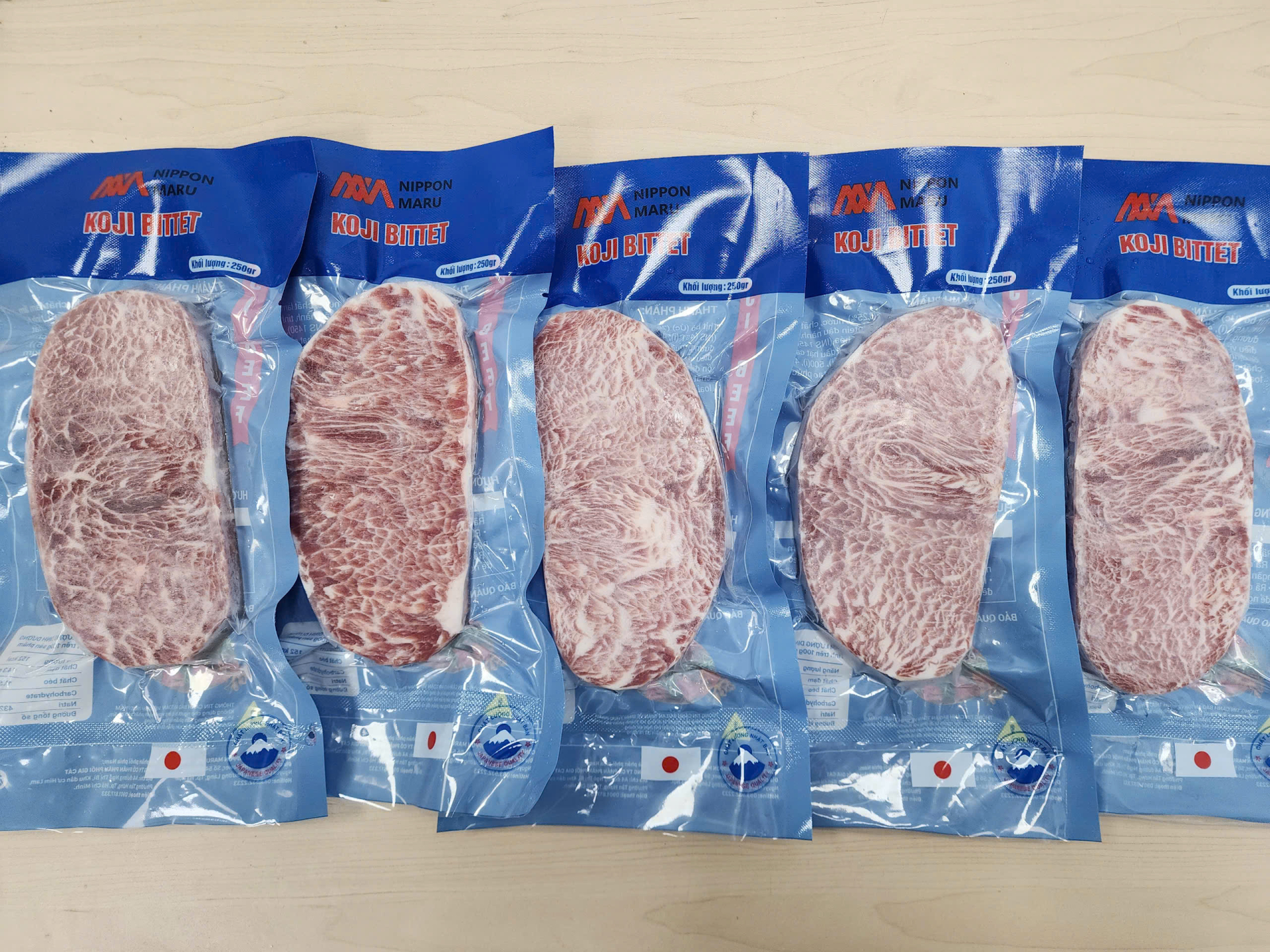 THỊT BÒ KOJI BÍT TẾT